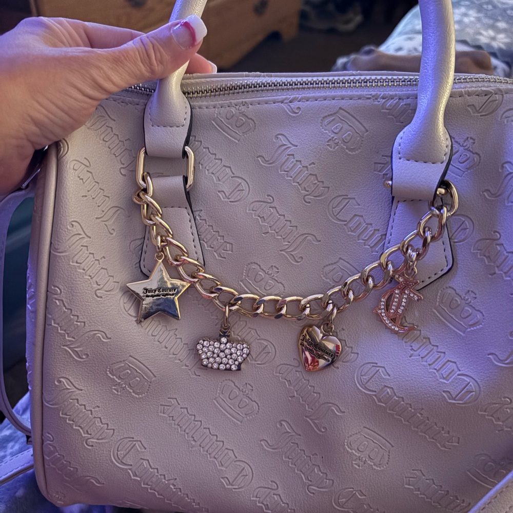 NWOT Juicy Couture White Gold Satchel with Elegant Design. Amazing bag!!